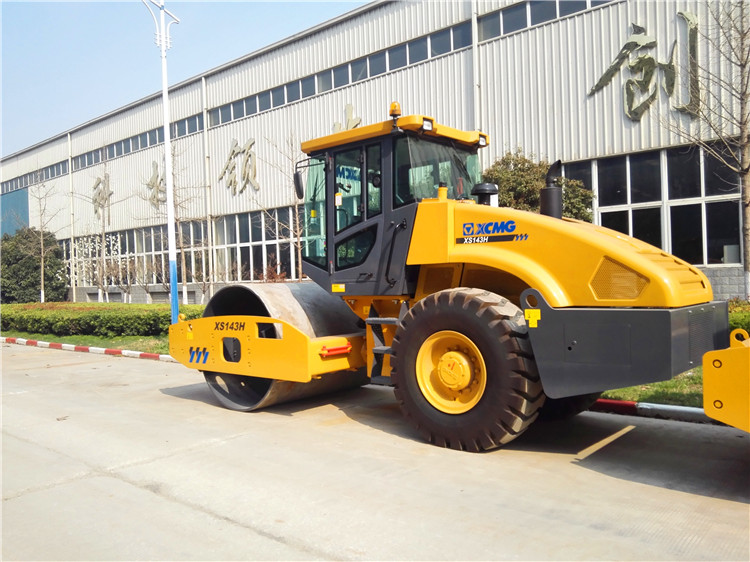 XCMG Official 14 ton hydraulic compactor XS143H single drum vibratory road rollers compactor price